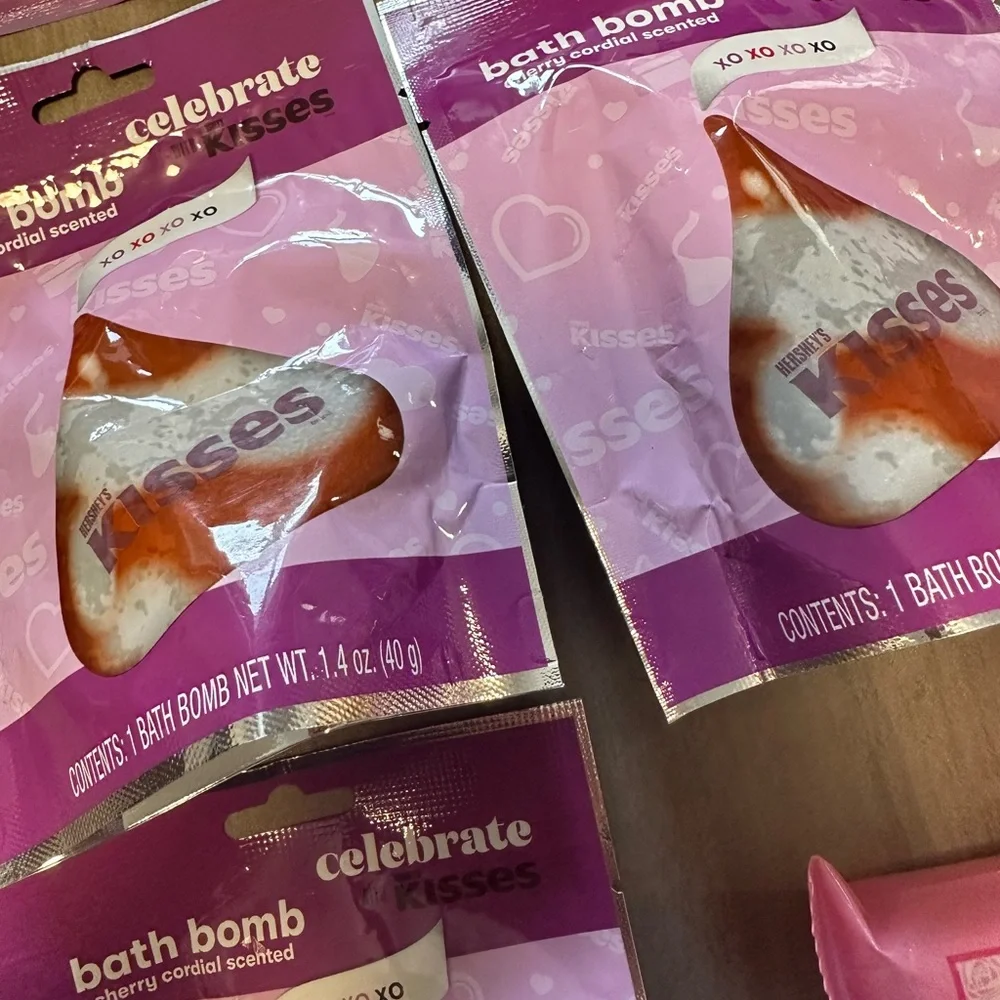 Bath Bomb Lot x 8‎ NWT